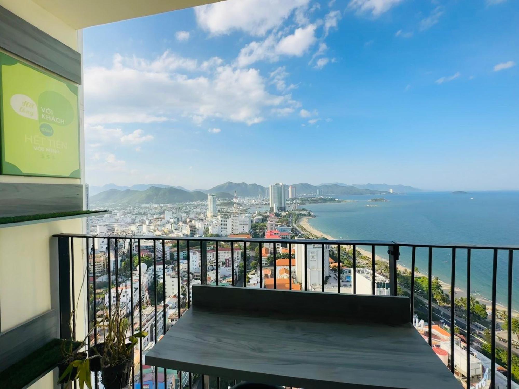 Gold Coast Nha Trang Luxury Apartment - Ocean View Buitenkant foto