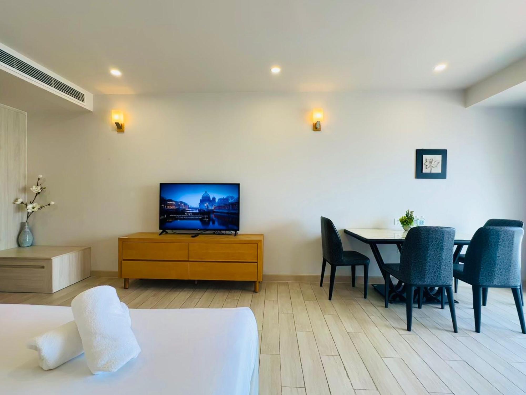 Gold Coast Nha Trang Luxury Apartment - Ocean View Buitenkant foto