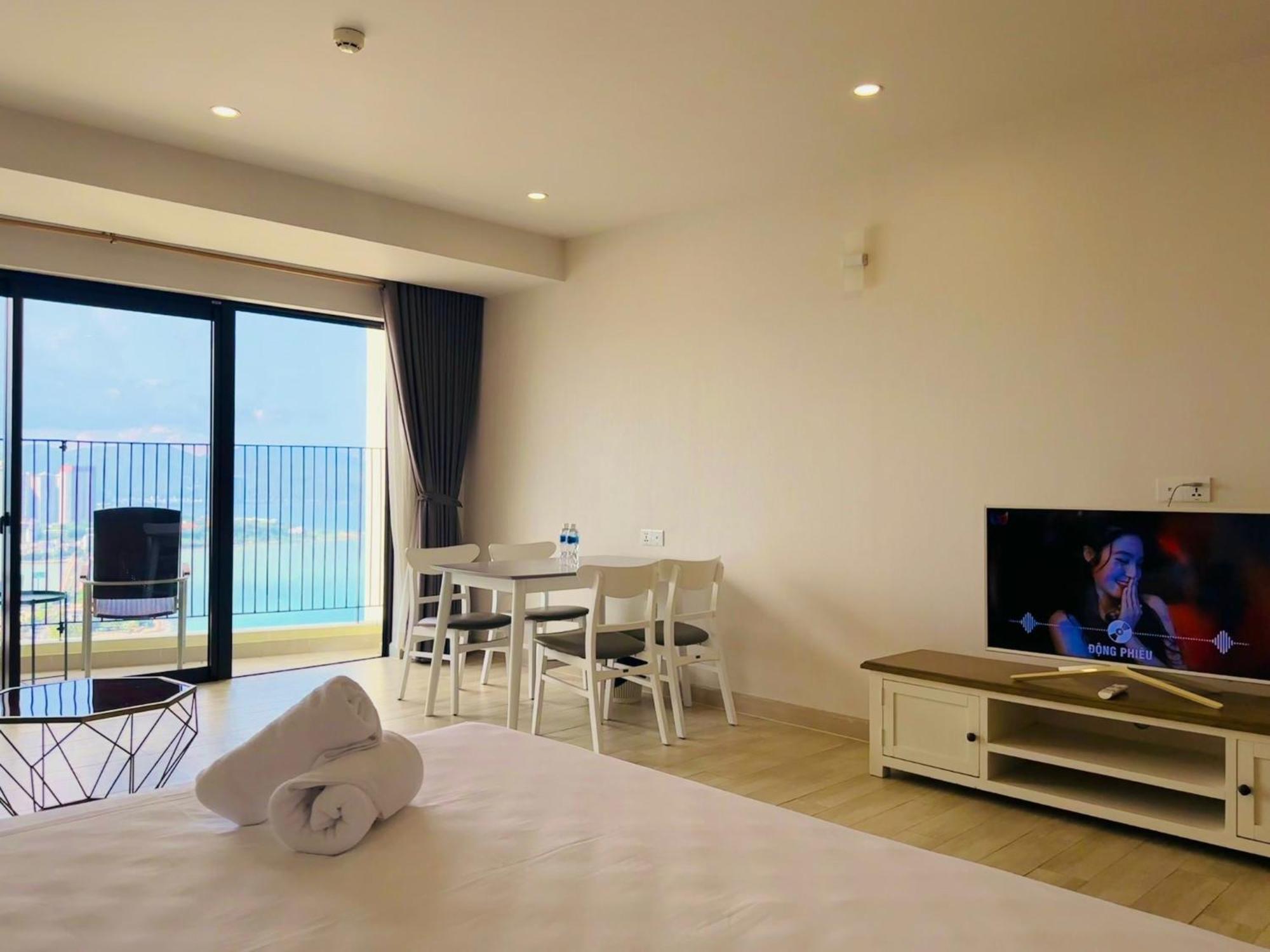 Gold Coast Nha Trang Luxury Apartment - Ocean View Buitenkant foto