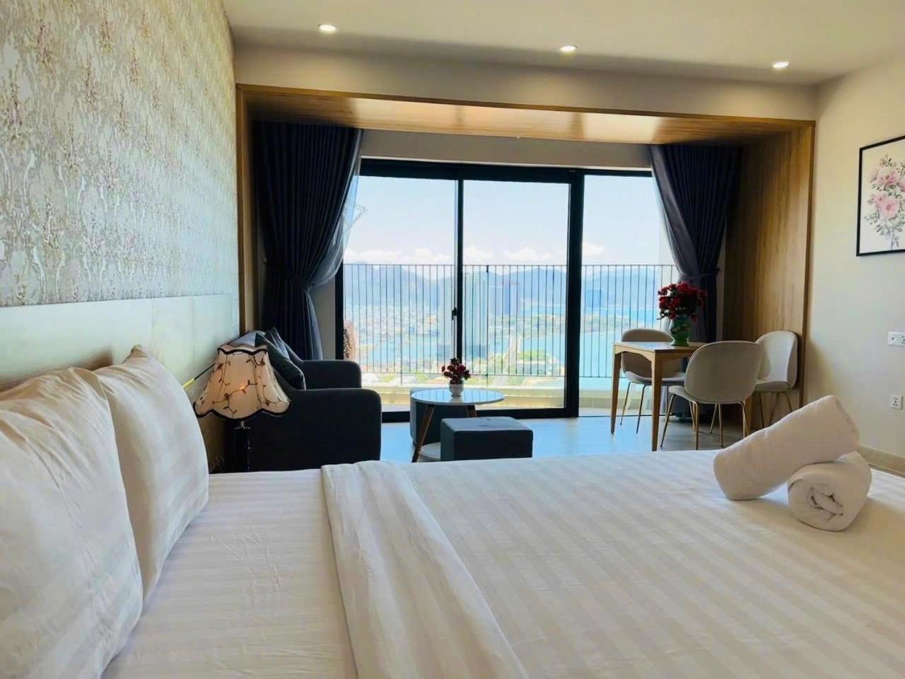 Gold Coast Nha Trang Luxury Apartment - Ocean View Buitenkant foto